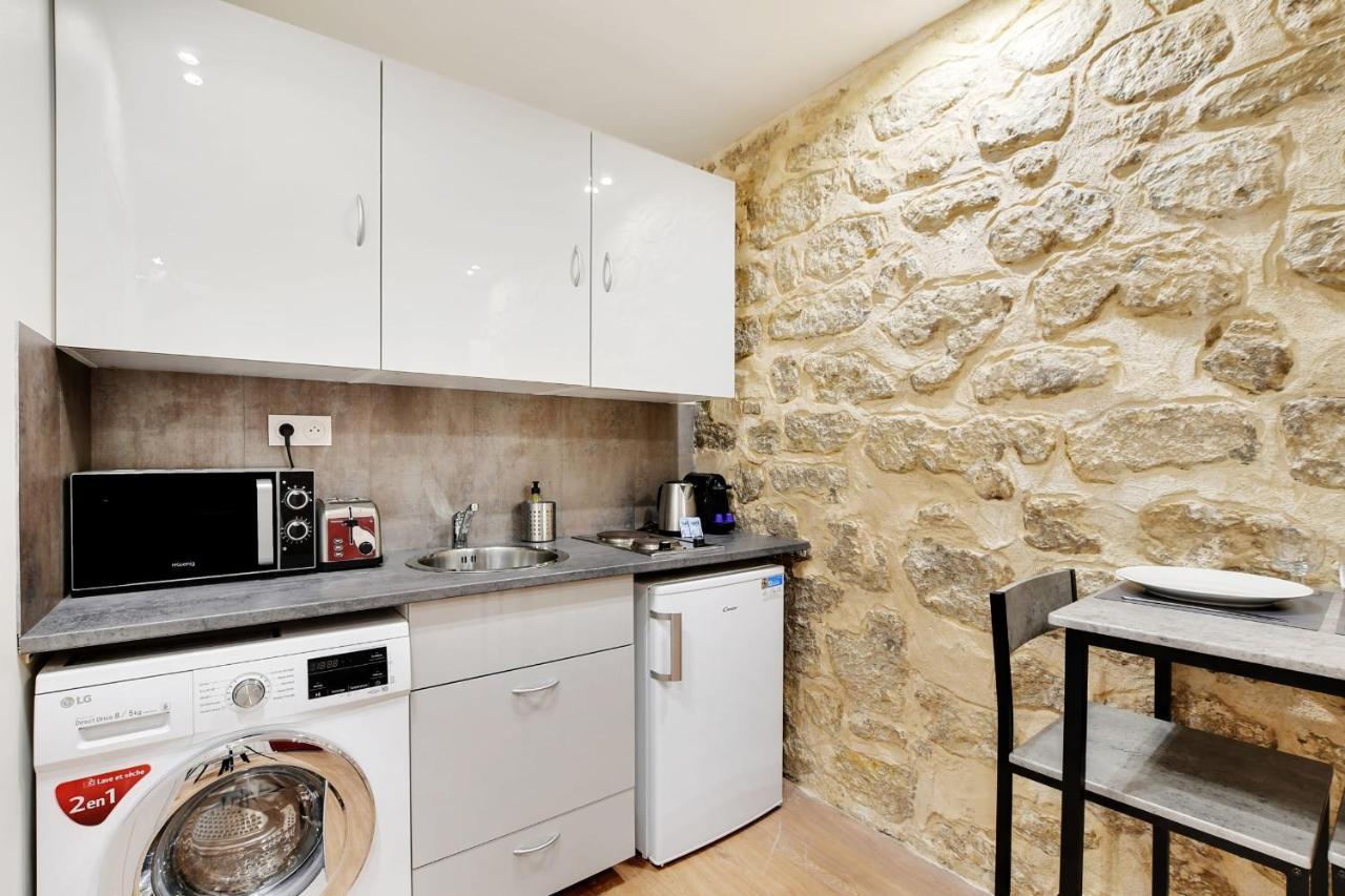 Freshly Renovated Apartment In The Heart Of París Exterior foto